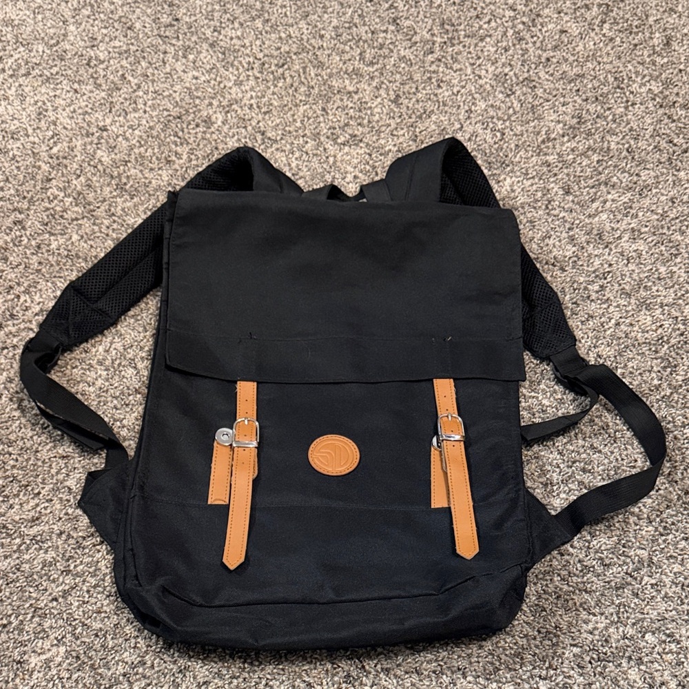 Straight Down Premium Goods Stylish Black and Tan Men's Backpack